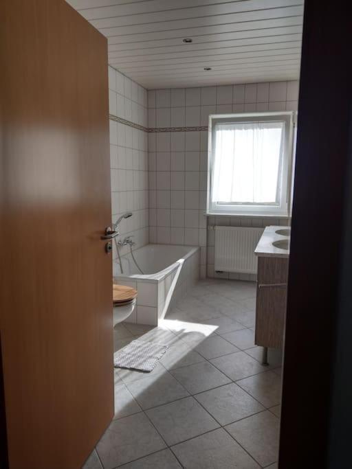 Wald-Apartment Limbach-Oberfrohna Luaran gambar